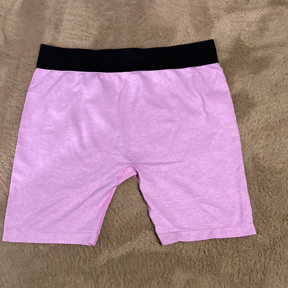 NWOT SZ 2X/3X Polyester/Spandex shorts - Picture 3 of 3